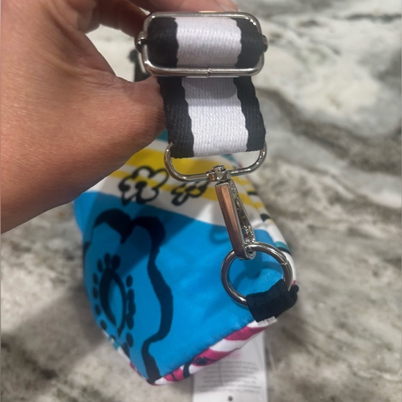 Brighton Graffiti Love Cross Body
Belt Bag - Fanny Pack Waist Bag - Picture 8 of 8